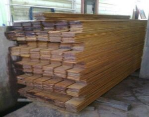 lantai-kayu-kolam-renang-3